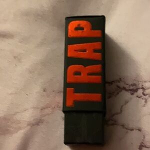 JEFFREE STAR - Basic HTML lipstick